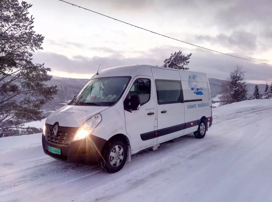 På vinterveien med snøkjettinger